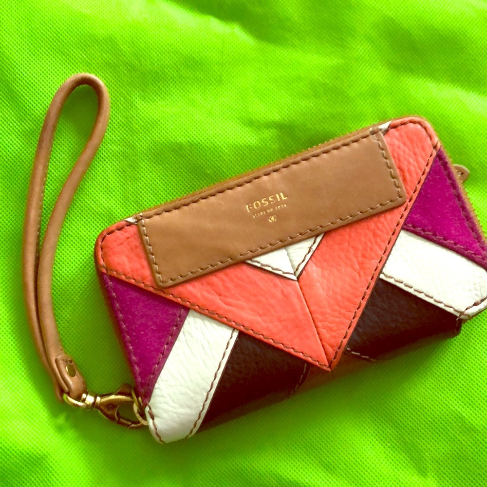 Fossil clutch